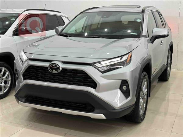 Toyota for sale in Iraq